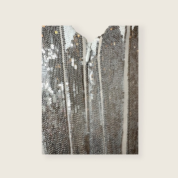 Dress the Population White Silver Emery Long Sleeve Sequin BodyCon Midi Dress - Picture 9 of 12